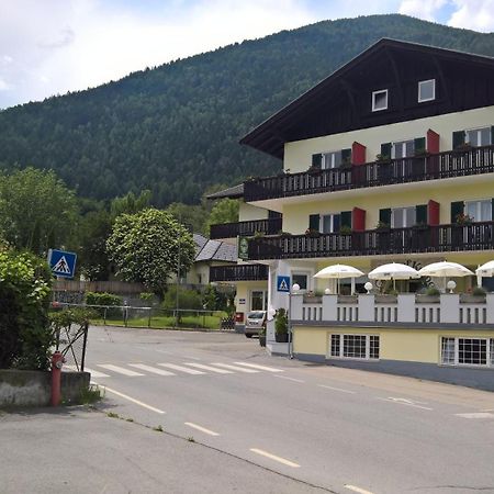 Hotel Krone Morter Buitenkant foto
