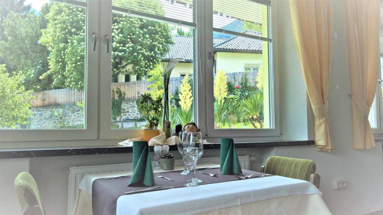 Hotel Krone Morter Buitenkant foto